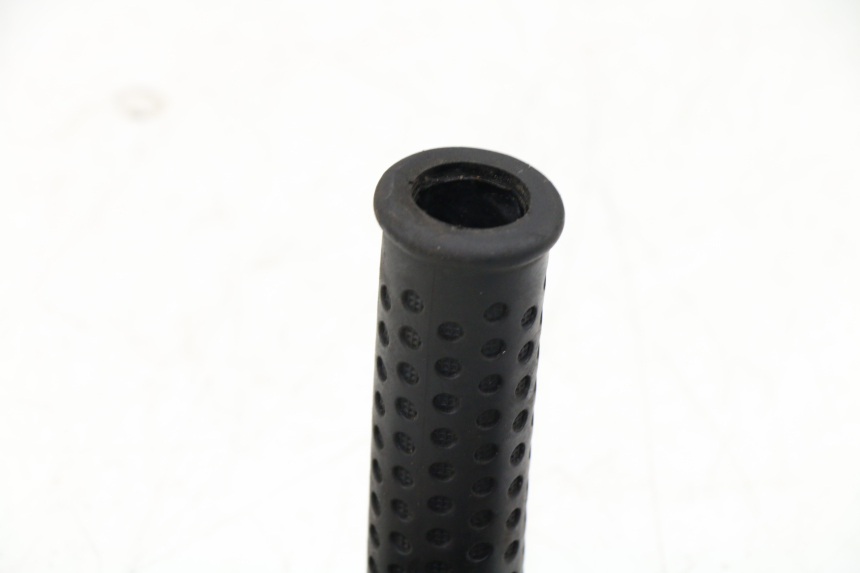 photo de HANDLEBAR GRIP PIAGGIO XEVO - X EVO 125 (2010 - 2015)