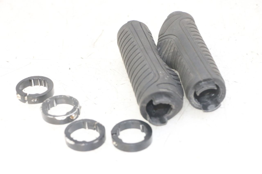 photo de HANDLEBAR GRIP PUNK ELECTRIC RIDER 1