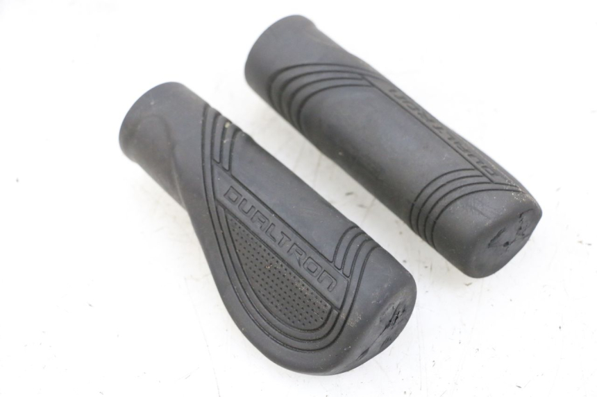 photo de HANDLEBAR GRIP DUALTRON VICTOR LIMITED 1