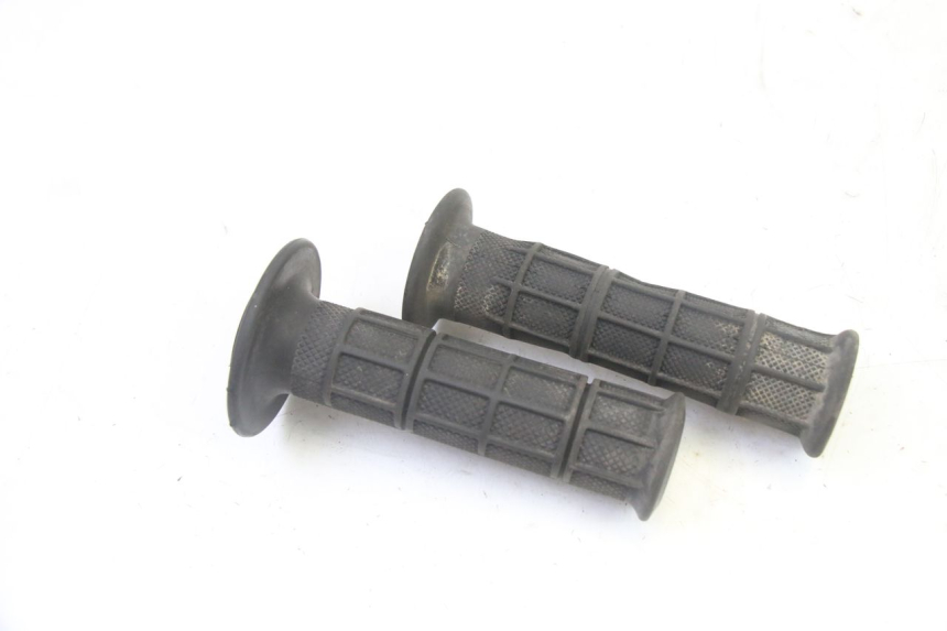 photo de HANDLEBAR GRIP YAMAHA YFM R RAPTOR 250 (2008 - 2014)