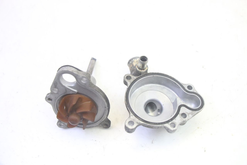 photo de WATER PUMP SUZUKI BURGMAN EXECUTIVE ABS 650 (2006 - 2012) - Zoom on usage condition