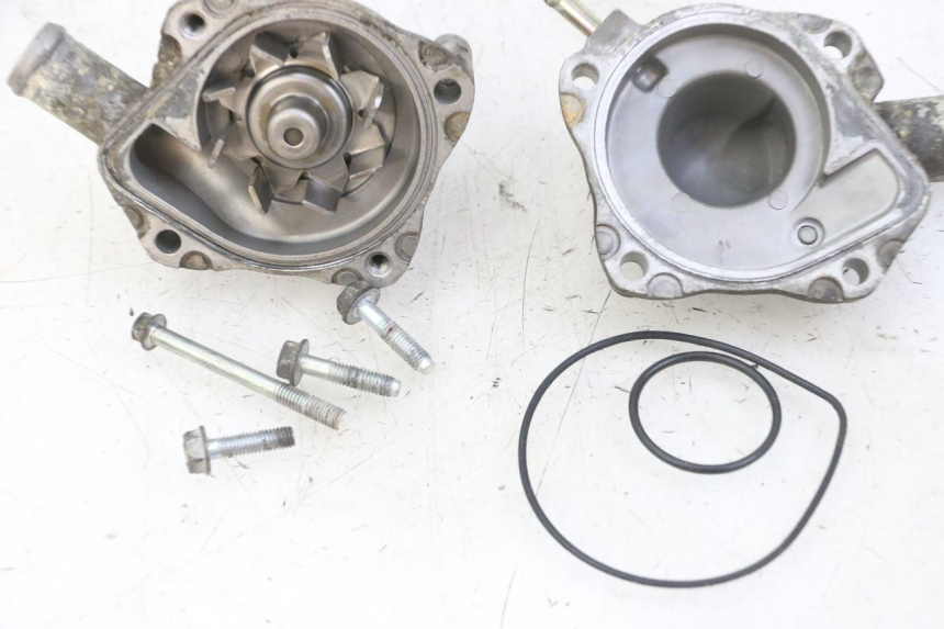 photo de WATER PUMP HONDA CBF 500 (2004 - 2007)