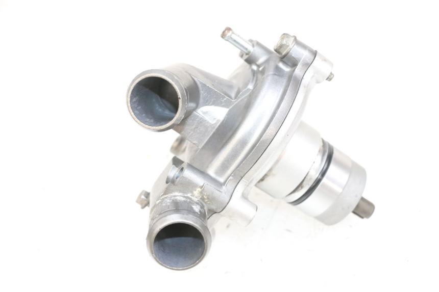 photo de WATER PUMP YAMAHA FJR ABS 1300 (2006 - 2012) - Technical close-up