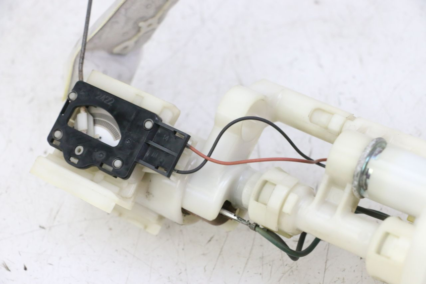 photo de FUEL PUMP SUZUKI BURGMAN 125 (2007 - 2014)