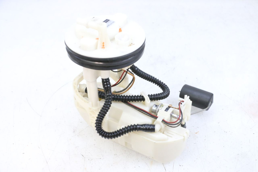 photo de FUEL PUMP SUZUKI BURGMAN 650 (2013 - 2020)