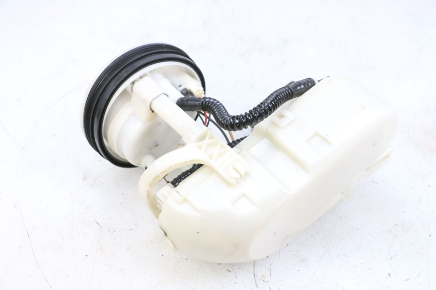photo de FUEL PUMP SUZUKI BURGMAN 650 (2013 - 2020)