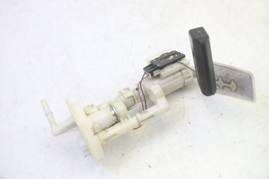 photo de FUEL PUMP SUZUKI BURGMAN 125 (2007 - 2014) - Component detail