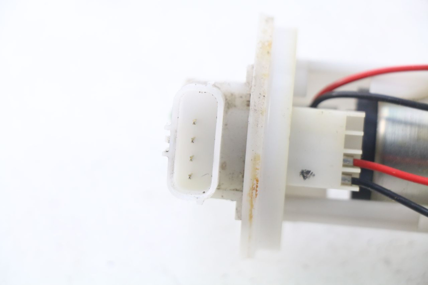 photo de FUEL PUMP PIAGGIO FLY IE 125 (2012 - 2017) - Surface and material condition