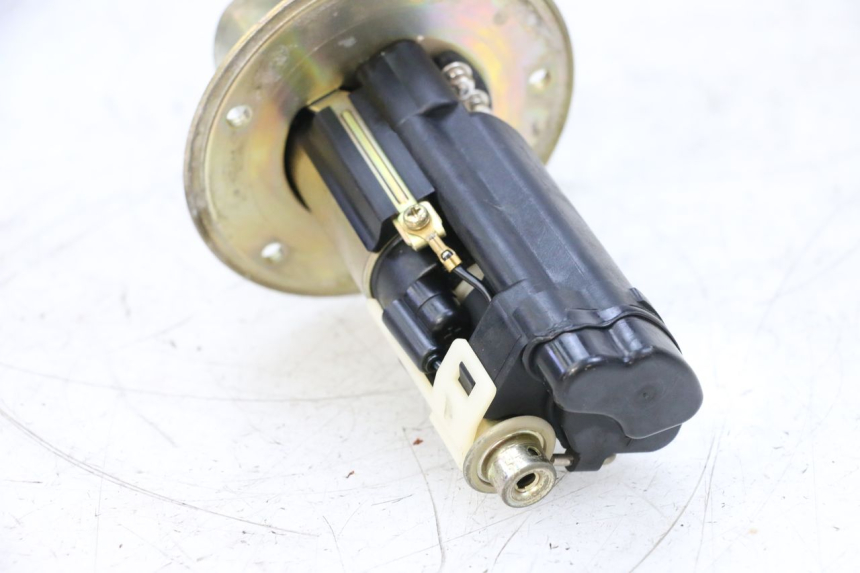 photo de FUEL PUMP SUZUKI GSXR GSX-R 1000 (2003 - 2004) - Component detail