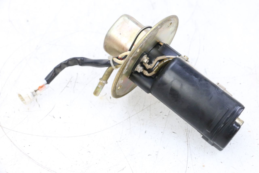 photo de FUEL PUMP SUZUKI GSXR GSX-R 1000 (2003 - 2004) - Fixing points details