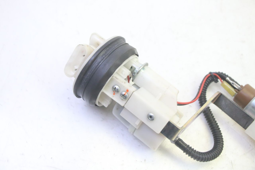 photo de FUEL PUMP PIAGGIO MP3 HPE 350 (2018 - 2020) - Technical close-up