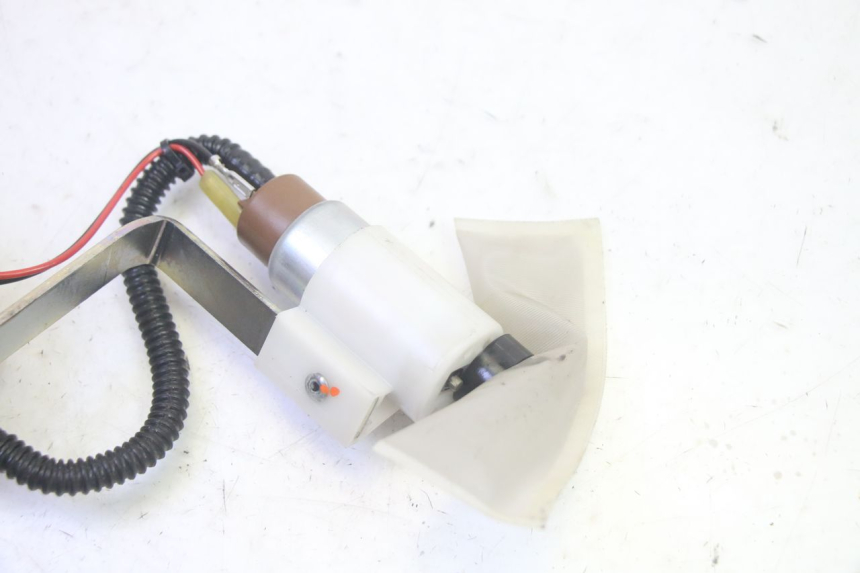 photo de FUEL PUMP PIAGGIO MP3 HPE 350 (2018 - 2020) - Fixing points details