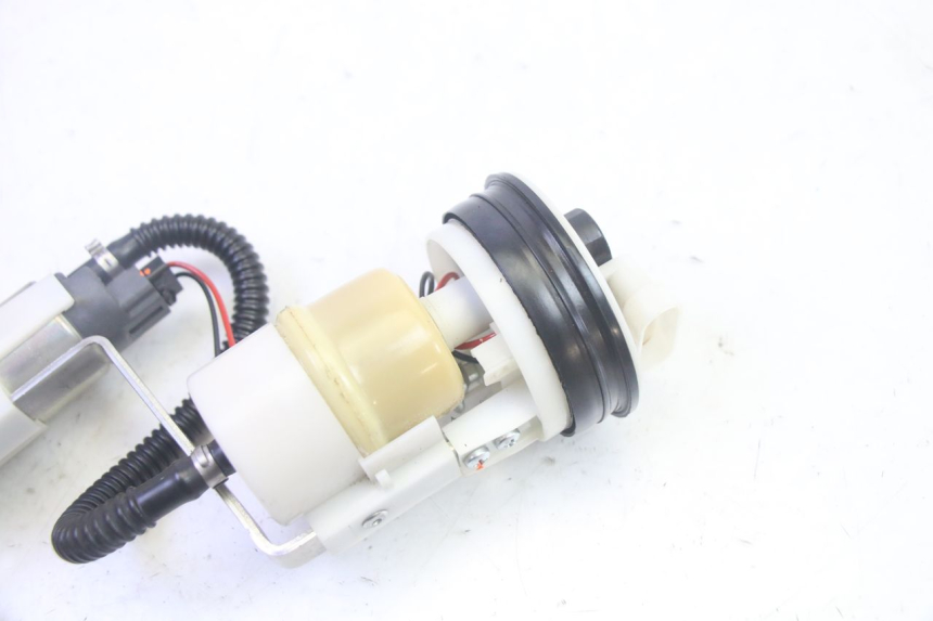 photo de FUEL PUMP PIAGGIO MP3 LT 400 (2007 - 2012) - Alternative perspective