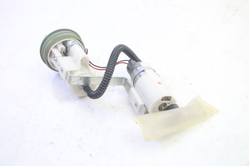 photo de FUEL PUMP PIAGGIO MP3 500 (2016 - 2018) - Technical close-up