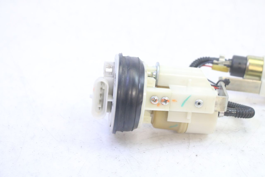 photo de FUEL PUMP PIAGGIO MP3 RL 250 (2007 - 2010) - Product overview