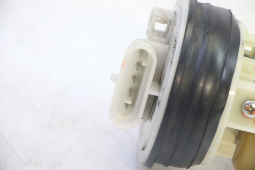 photo de FUEL PUMP PIAGGIO MP3 RL 250 (2007 - 2010) - Fixing points details