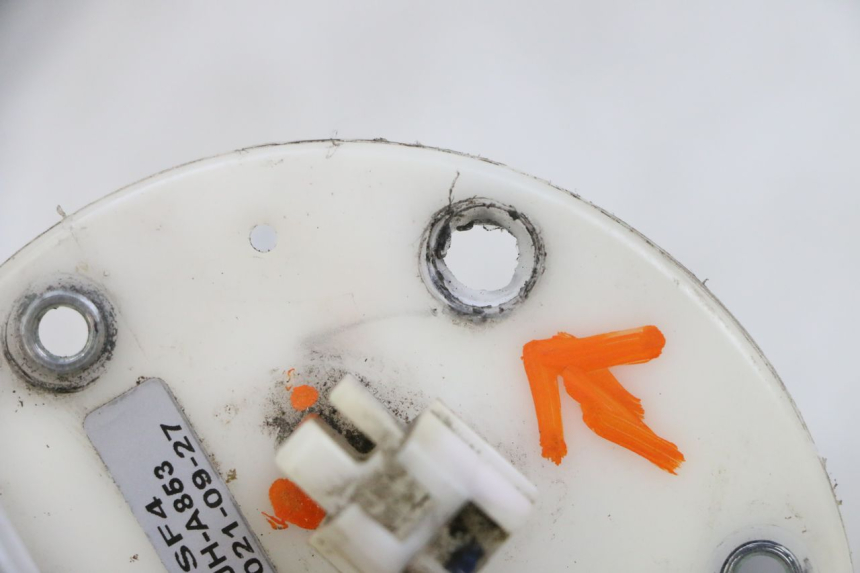 photo de FUEL PUMP PEUGEOT SPEEDFIGHT 4 4T EFI 50 (2021 - 2025) - Zoom on usage condition