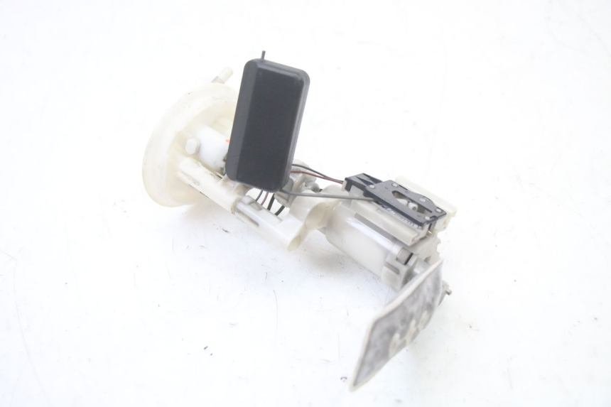 photo de FUEL PUMP SUZUKI BURGMAN 125 (2015 - 2017)