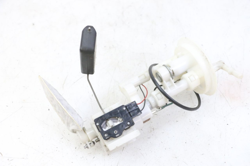 photo de FUEL PUMP SUZUKI BURGMAN 125 (2007 - 2014)