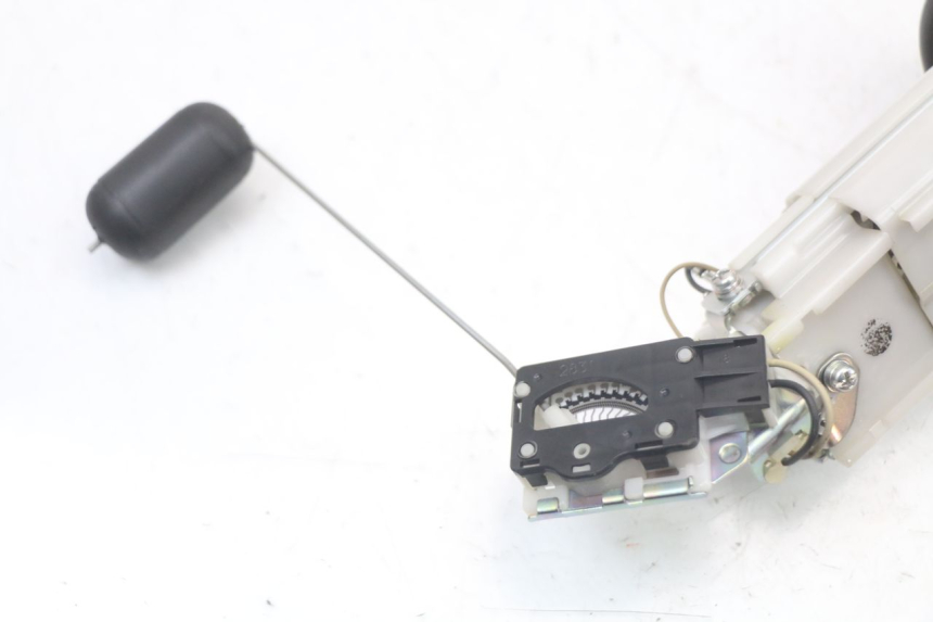 photo de FUEL PUMP SUZUKI GSR 750 (2011 - 2017)