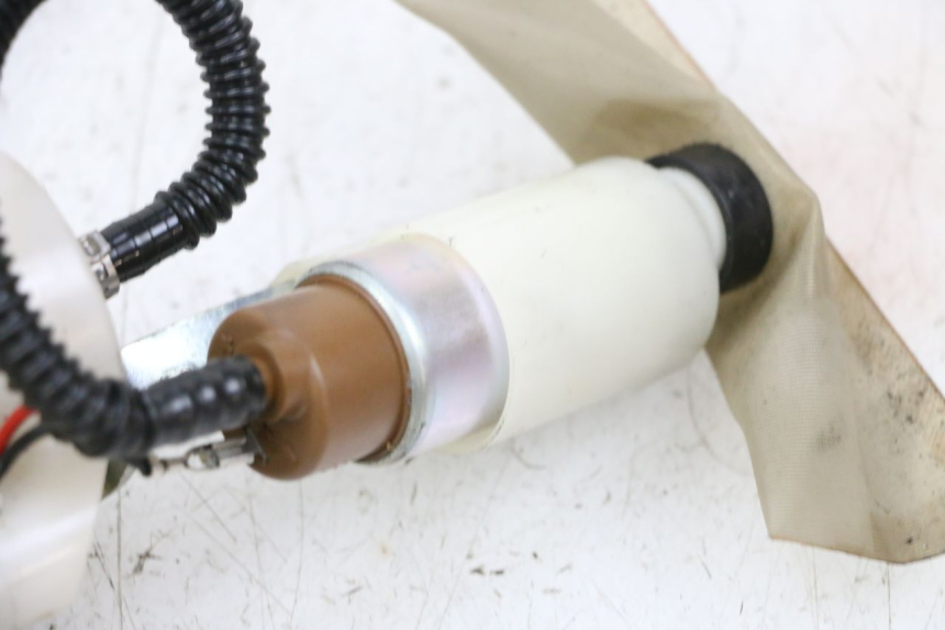 photo de FUEL PUMP PIAGGIO VESPA GTS SUPER IE 125 (2009 - 2016) - Component zoom