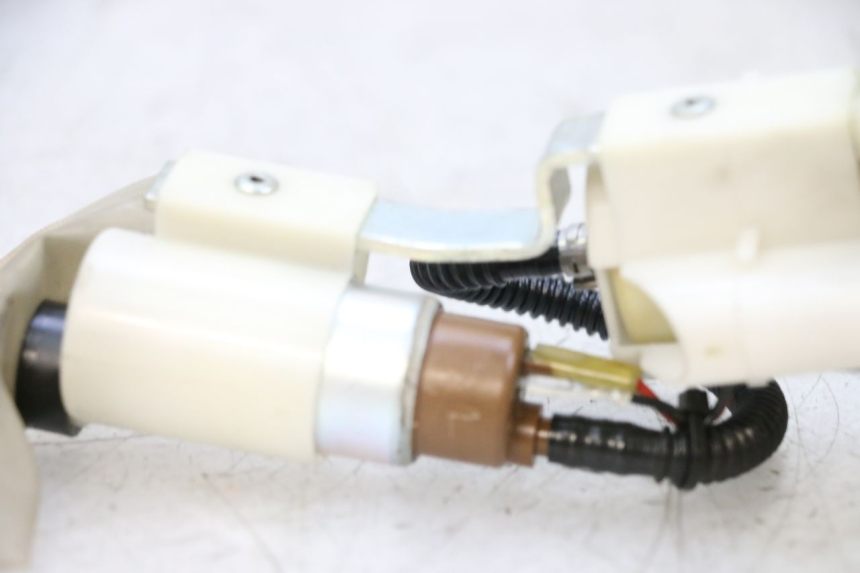photo de FUEL PUMP PIAGGIO VESPA GTS SUPER IE 125 (2009 - 2016) - Surface and material condition
