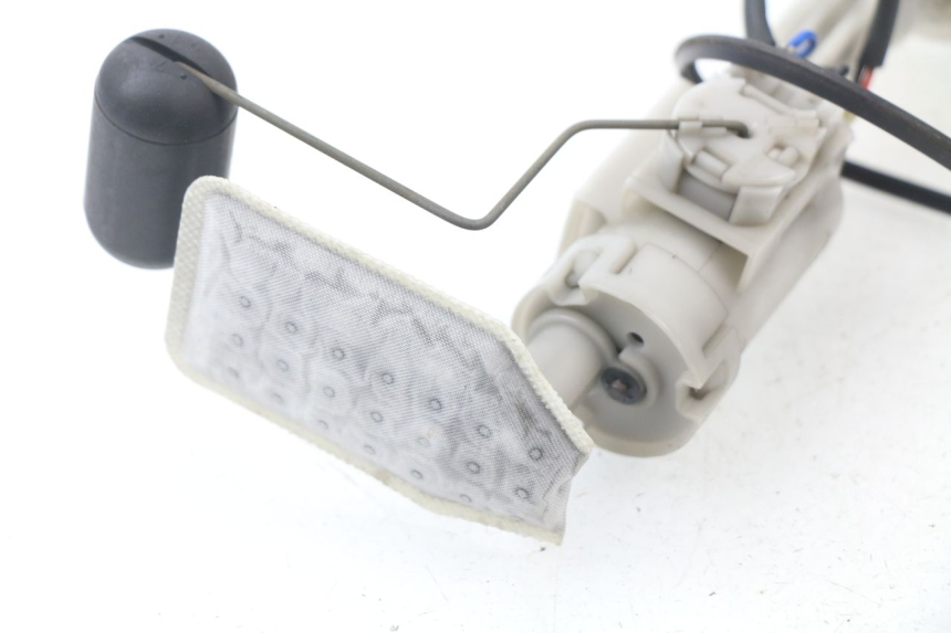 photo de FUEL PUMP YAMAHA XMAX X-MAX ABS 125 (2014 - 2016) - Alternative perspective