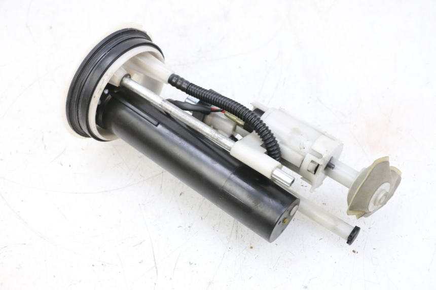 photo de FUEL PUMP YAMAHA XMAX X-MAX 125 (2006 - 2009) - Additional view of the item