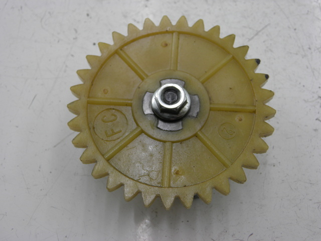 photo de OIL PUMP BENZHOU YY50QT31 VINTAGE 50 (2009 - 2012)