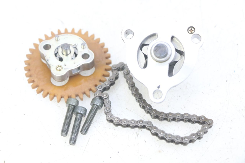 photo de OIL PUMP SUZUKI BURGMAN 650 (2002 - 2004)