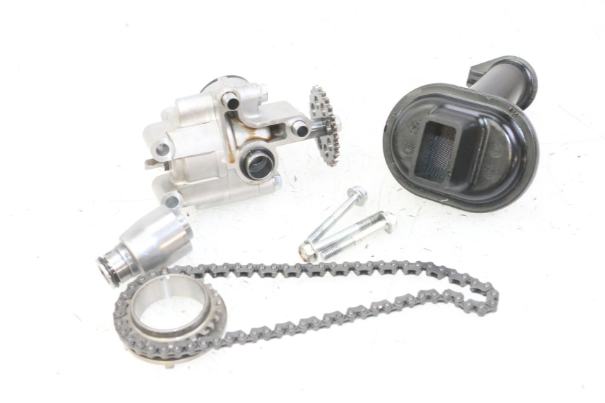 photo de OIL PUMP HONDA CB R 1000 (2018 - 2023)