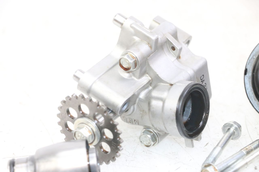 photo de OIL PUMP HONDA CB R 1000 (2018 - 2023)