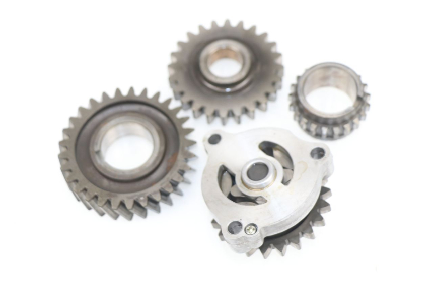 photo de OIL PUMP SUZUKI DR DJEBEL 600 (1985 - 1990)