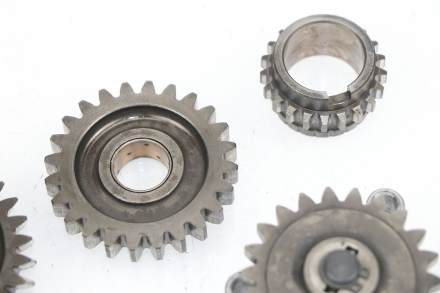 photo de OIL PUMP SUZUKI DR DJEBEL 600 (1985 - 1990)