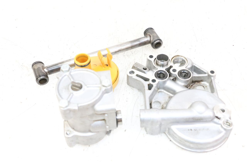 photo de OIL PUMP KAWASAKI GTR 1000 (1994 - 2004)