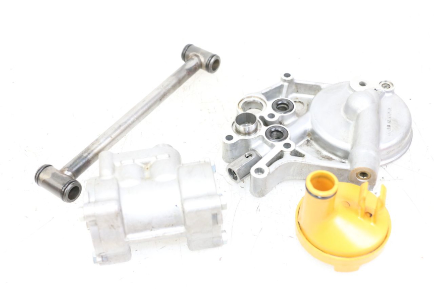 photo de OIL PUMP KAWASAKI GTR 1000 (1994 - 2004)