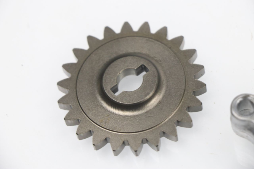photo de OIL PUMP SUZUKI DR DJEBEL 600 (1985 - 1990)