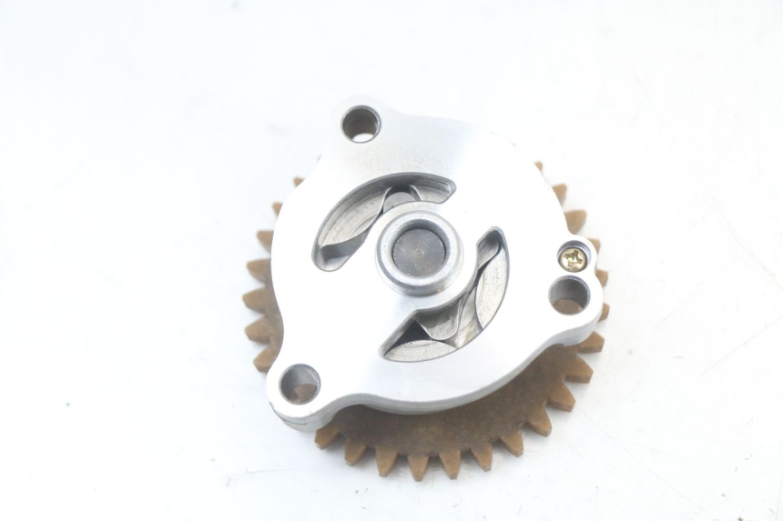 photo de OIL PUMP SUZUKI VL INTRUDER 125 (2004 - 2007)