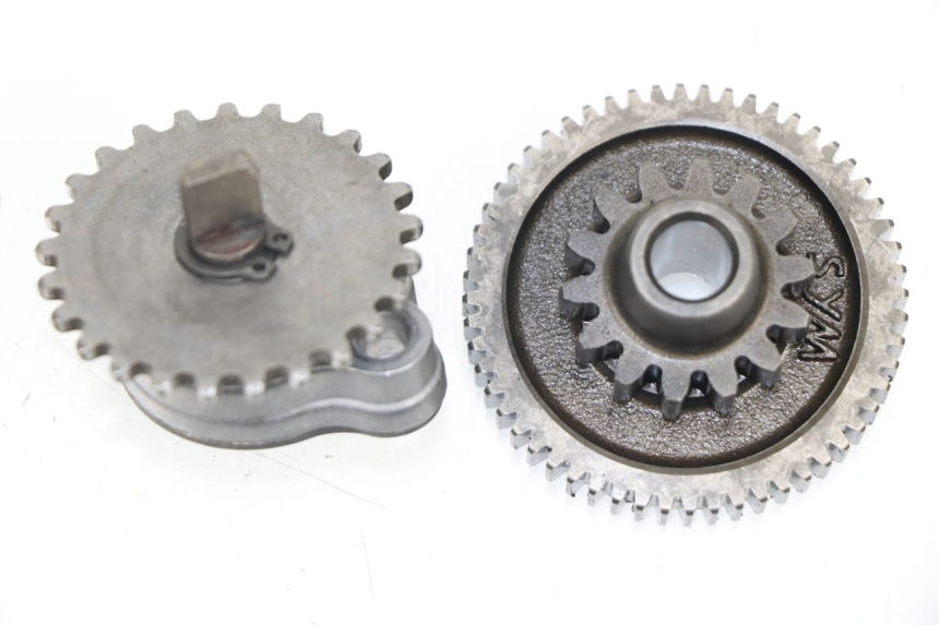 photo de OIL PUMP SYM GTS 250 (2005 - 2008)