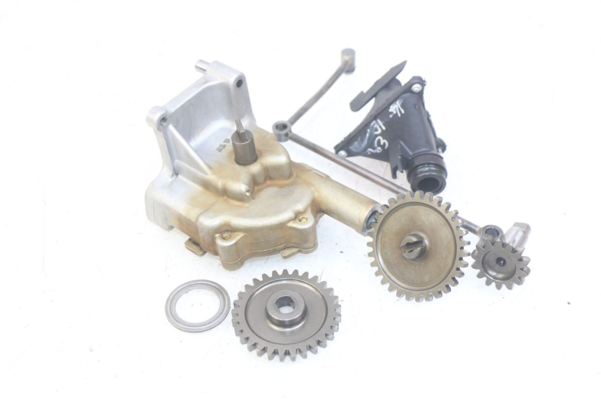 photo de OIL PUMP TRIUMPH SPRINT ST 955 (1999 - 2001)