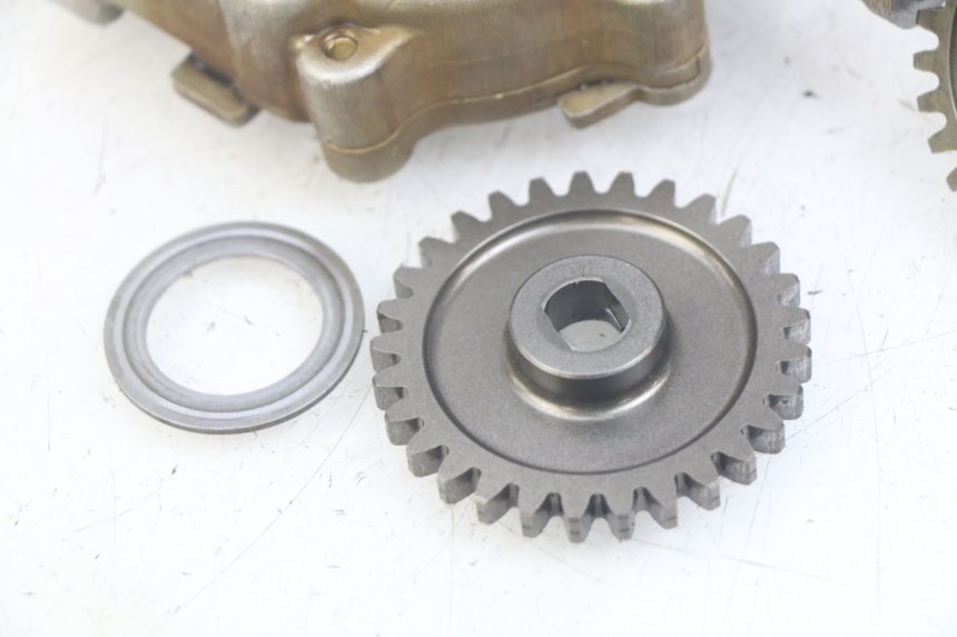 photo de OIL PUMP TRIUMPH SPRINT ST 955 (1999 - 2001)