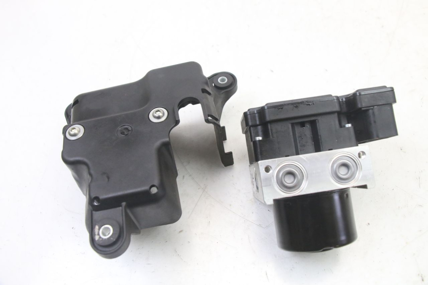 photo de ABS PUMP PIAGGIO MP3 500 (2014 - 2016)