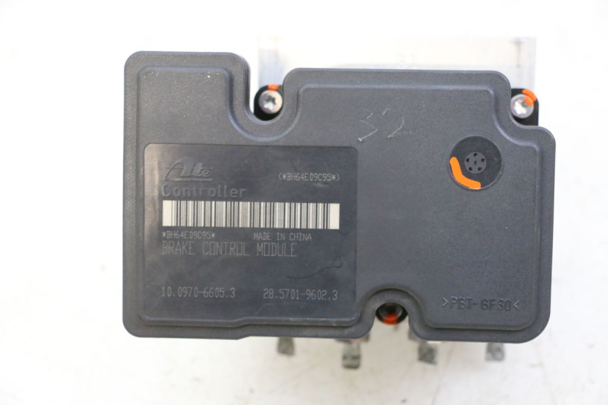photo de ABS PUMP PIAGGIO MP3 500 (2014 - 2016)