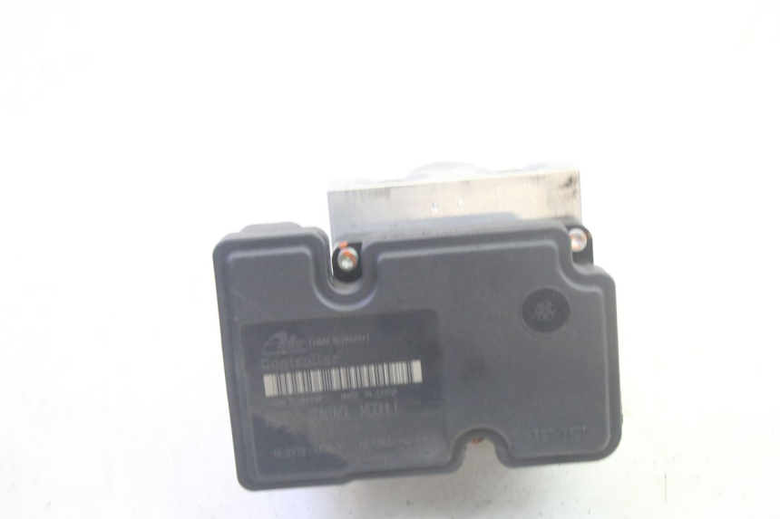 photo de ABS PUMP PIAGGIO MP3 500 (2016 - 2018) - Surface and material condition