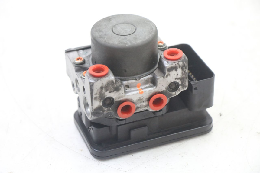 photo de ABS PUMP SUZUKI BURGMAN 125 (2015 - 2017)