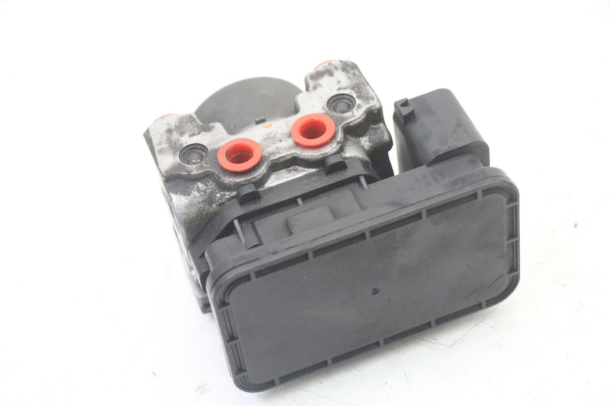 photo de ABS PUMP SUZUKI BURGMAN 125 (2015 - 2017)