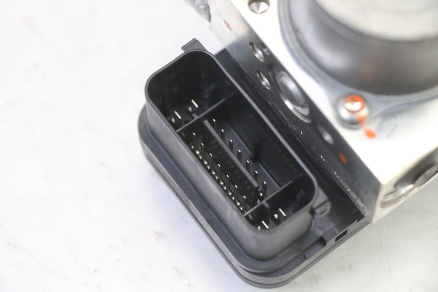 photo de ABS PUMP YAMAHA XMAX X-MAX 125 (2021 - 2025)