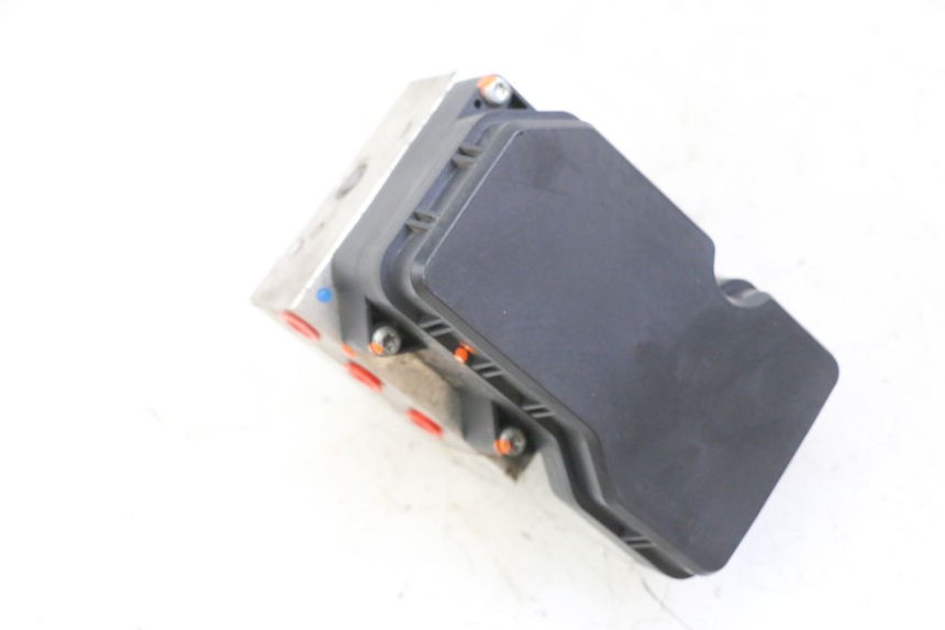 photo de ABS PUMP YAMAHA XJ6 ABS 600 (2008 - 2016)