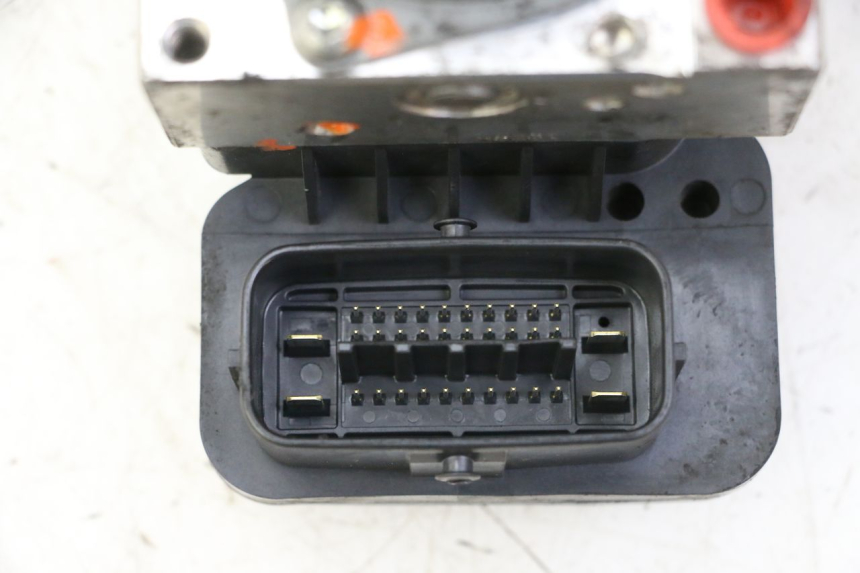 photo de ABS PUMP YAMAHA XJ6 ABS 600 (2008 - 2016)