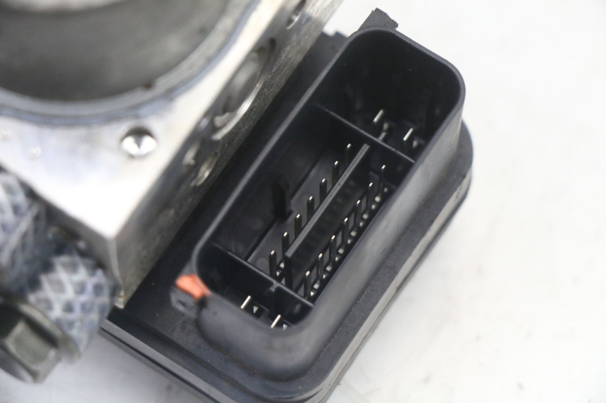 photo de ABS PUMP YAMAHA YP T-MAX TMAX 530 (2017 - 2020)